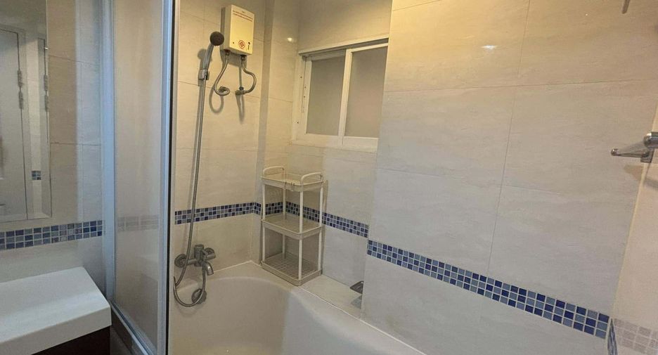 For rent 1 bed condo in Huai Khwang, Bangkok