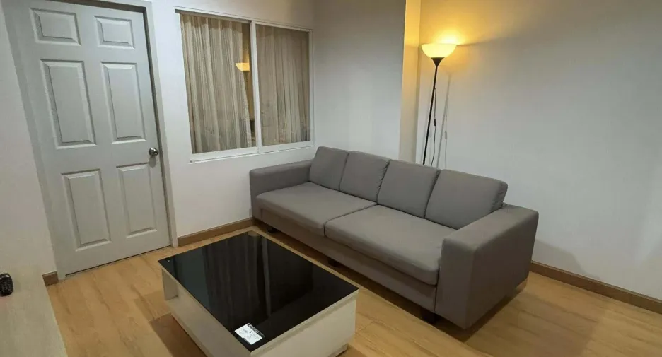 For rent 1 bed condo in Huai Khwang, Bangkok