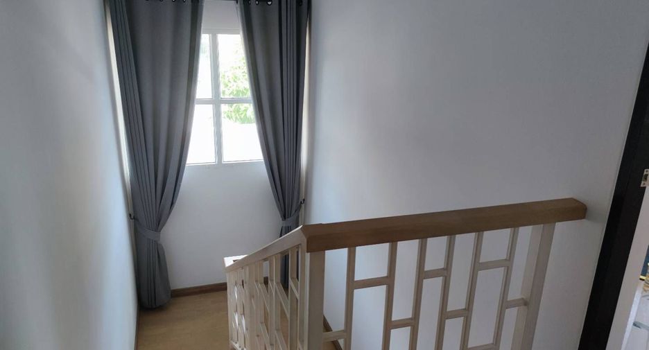 Продажа 4 спальни дом в Сан Кампаенг, Чианг Маи