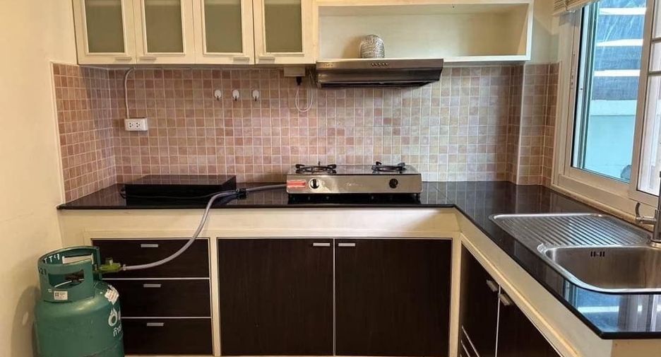 For rent 3 bedrooms house in San Kamphaeng, Chiang Mai