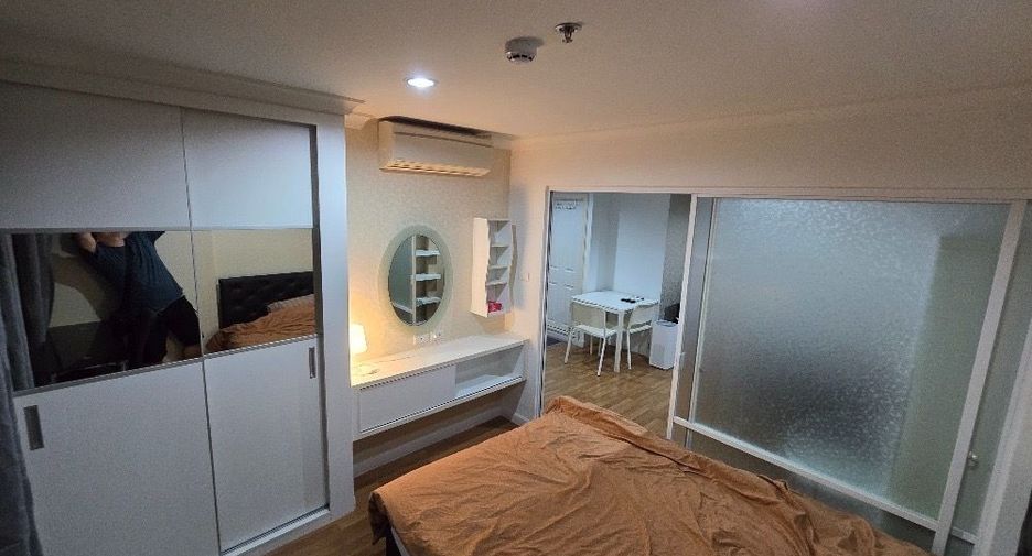 For rent 1 bed condo in Huai Khwang, Bangkok