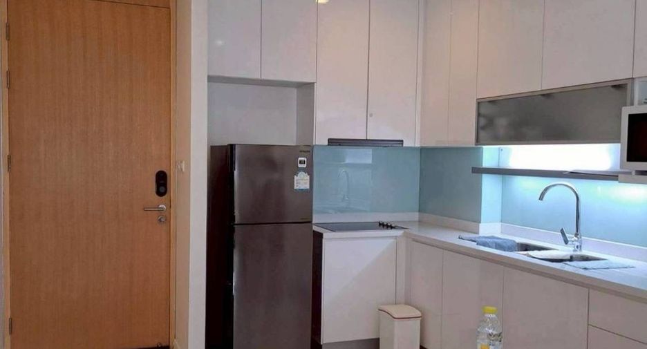 For rent 1 bed condo in Sathon, Bangkok