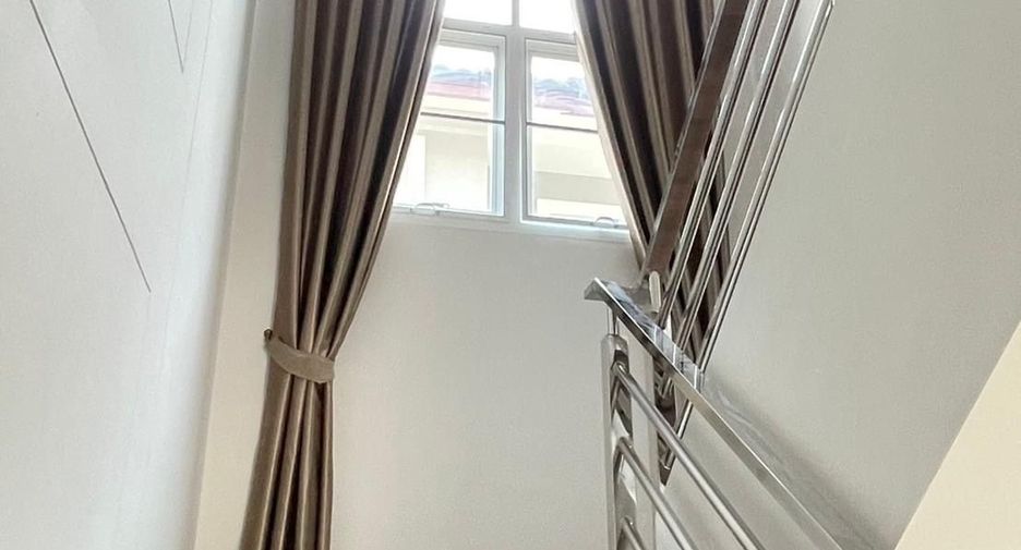 Haus zur Miete mit 4 Zimmer in San Kamphaeng, Chiang Mai
