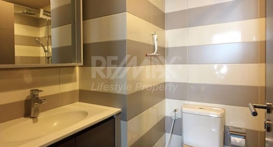 For sale 1 bed condo in Watthana, Bangkok
