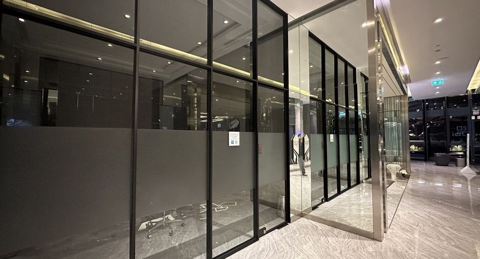 For rent 2 bedrooms condo in Bang Na, Bangkok