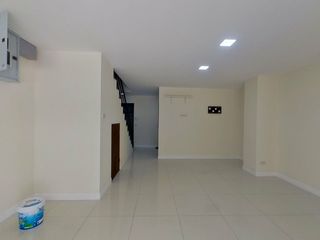 For sale 4 bedrooms townhouse in Mueang Chiang Mai, Chiang Mai