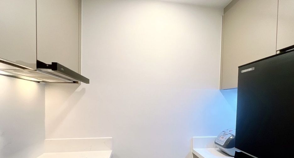 For rent 1 bed condo in Huai Khwang, Bangkok