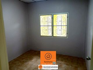 Casa adosada en alquiler de 2 habitaciones en Si Racha, Chonburi