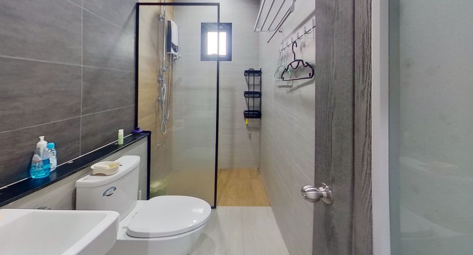 Casa en venta de 3 habitaciones en San Kamphaeng, Chiang Mai