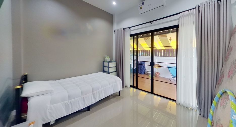 Casa en venta de 3 habitaciones en San Kamphaeng, Chiang Mai