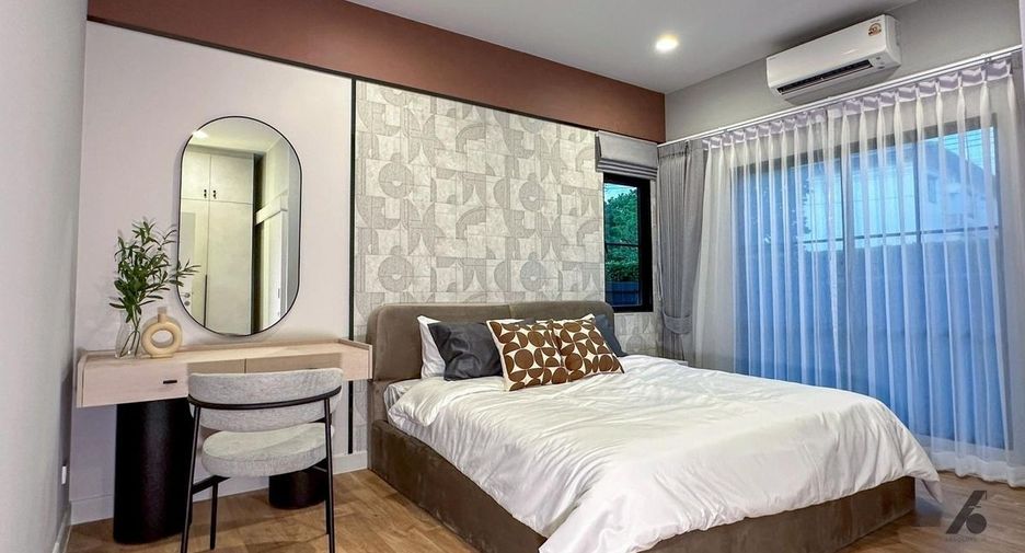 Haus zur Miete mit 4 Zimmer in Bang Phli, Samut Prakan