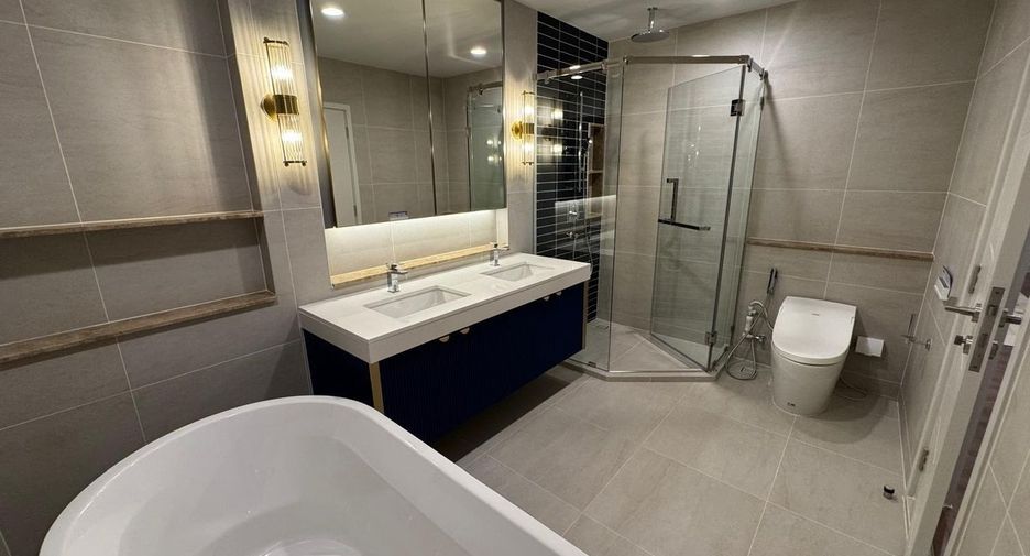 Haus zur Miete mit 4 Zimmer in Bang Phli, Samut Prakan