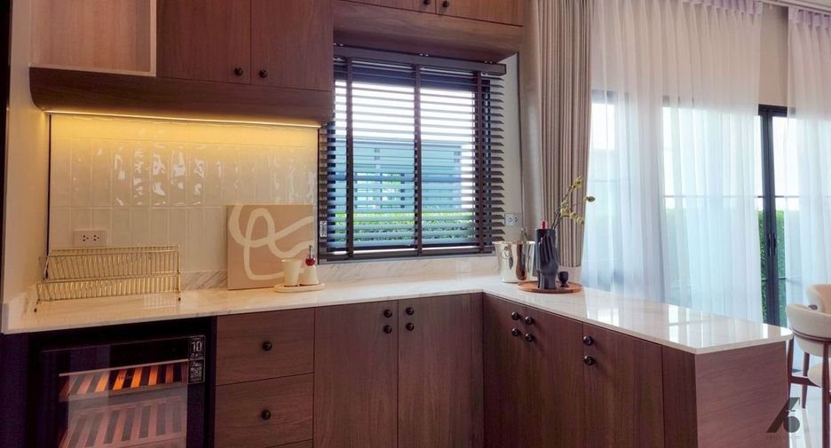 Haus zur Miete mit 4 Zimmer in Bang Phli, Samut Prakan