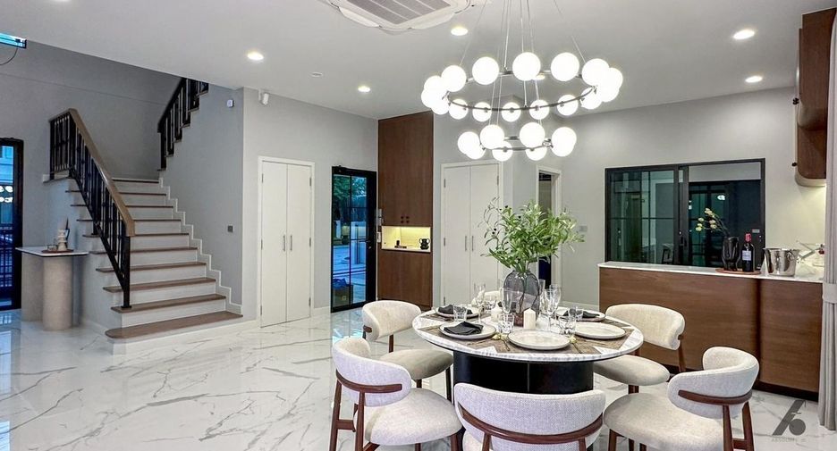 Haus zur Miete mit 4 Zimmer in Bang Phli, Samut Prakan