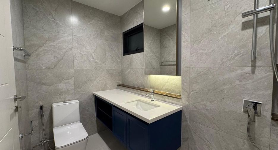 Haus zur Miete mit 4 Zimmer in Bang Phli, Samut Prakan