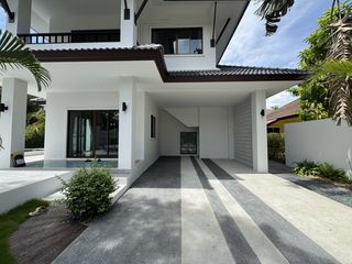 For sale 4 bedrooms villa in Hang Dong, Chiang Mai