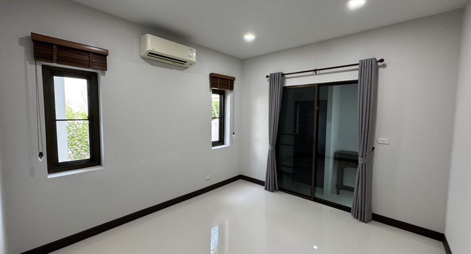 For sale 4 bedrooms villa in Hang Dong, Chiang Mai