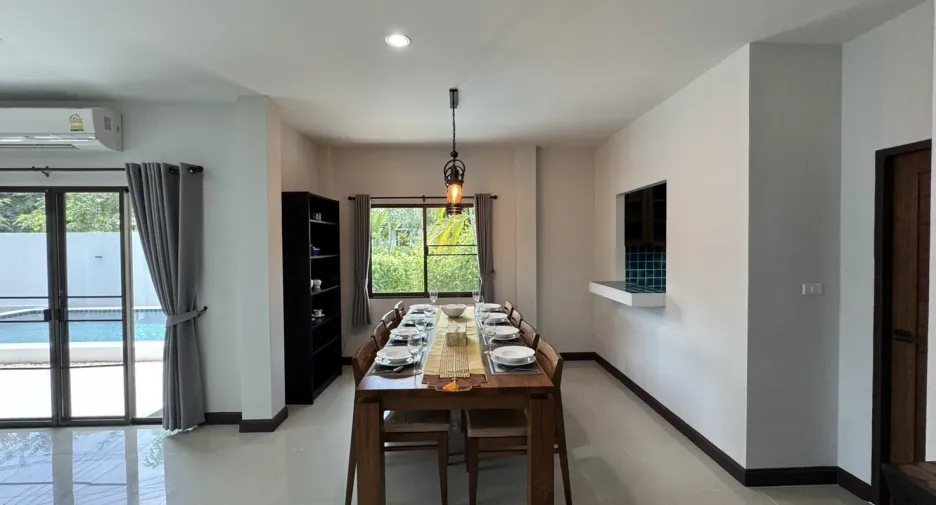 For sale 4 bedrooms villa in Hang Dong, Chiang Mai