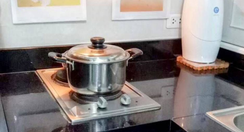 For sale 1 bed condo in Yan Nawa, Bangkok
