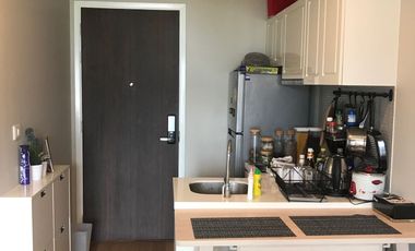 Wohnung zum Kauf mit 1 Zimmer in Khlong Toei, Bangkok