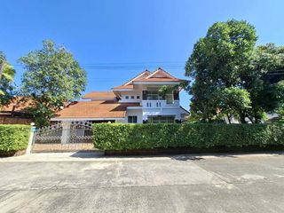 Haus zum Kauf mit 4 Zimmer in Mueang Phuket, Phuket