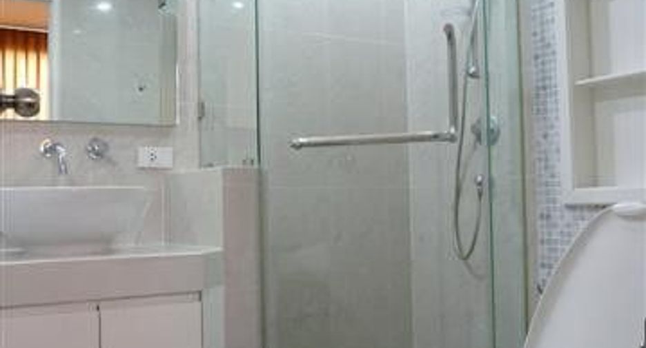 Condo en alquiler de 1 habitaciones en Khlong Toei, Bangkok