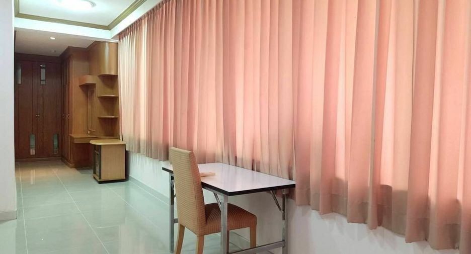 Condo en alquiler de 1 habitaciones en Watthana, Bangkok