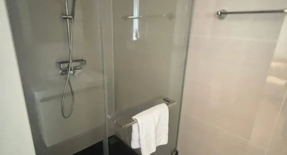 For rent studio condo in Khlong Toei, Bangkok