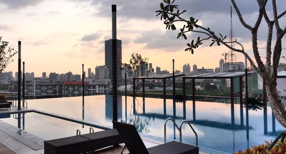 For sale 1 bed condo in Huai Khwang, Bangkok