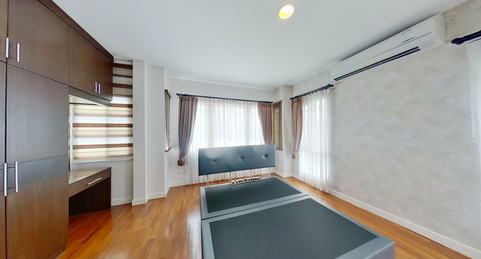 For sale 3 bedrooms house in Mueang Chiang Mai, Chiang Mai