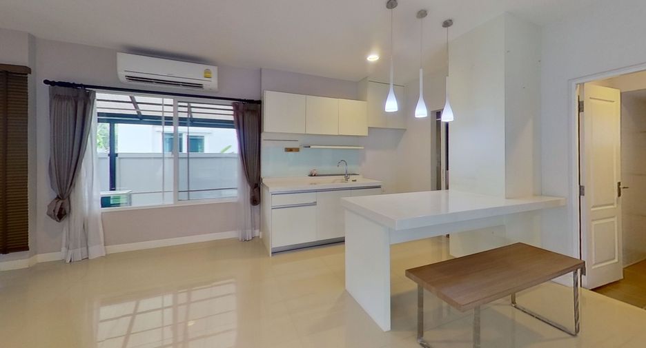 For sale 3 bedrooms house in Mueang Chiang Mai, Chiang Mai
