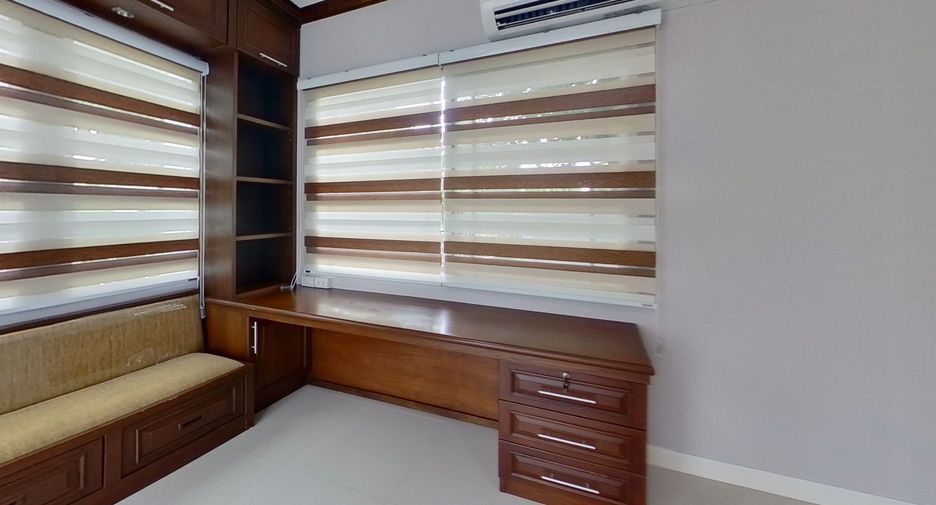 For sale 3 bedrooms house in Mueang Chiang Mai, Chiang Mai