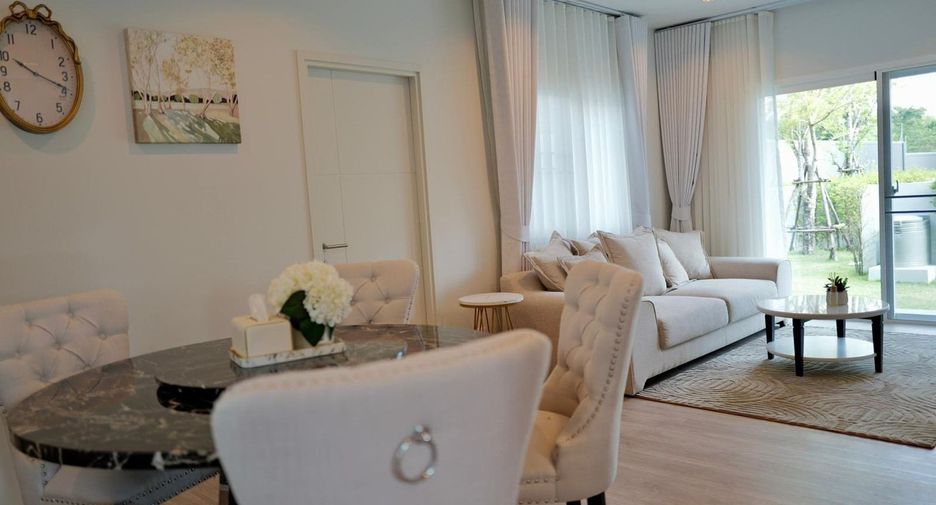 À louer 4 chambres maison à Mueang Phuket, Phuket