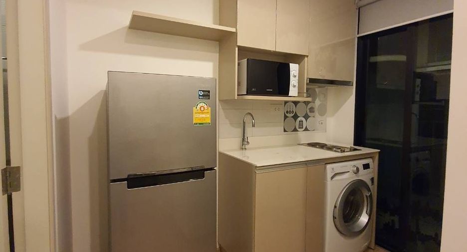 For rent スタジオ condo in Bang Rak, Bangkok