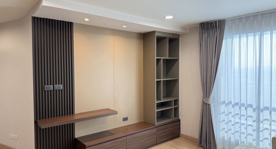 For sale 2 bedrooms condo in Bang Kapi, Bangkok