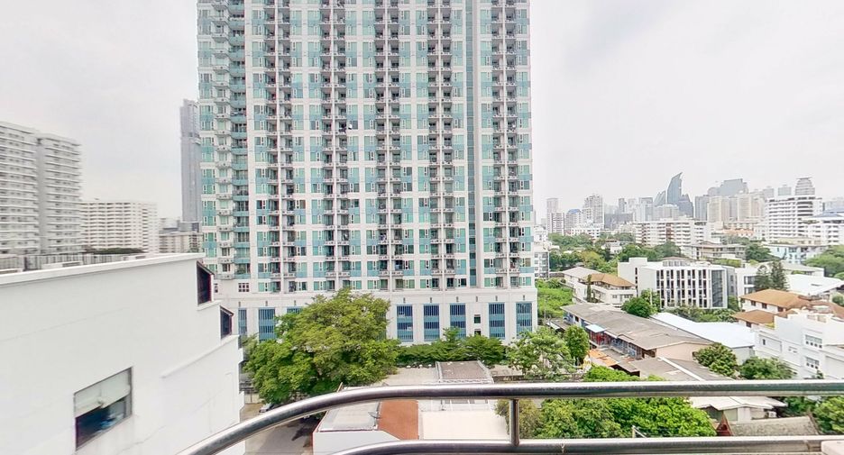Wohnung zur Miete mit 3 Zimmer in Watthana, Bangkok