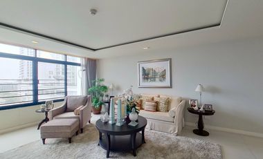 For rent 3 bedrooms condo in Watthana, Bangkok