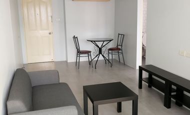 Wohnung zur Miete mit 1 Zimmer in Huai Khwang, Bangkok