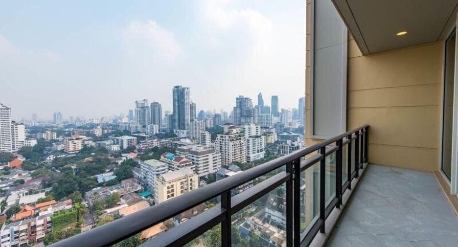 For rent and for sale 2 bedrooms condo in Watthana, Bangkok