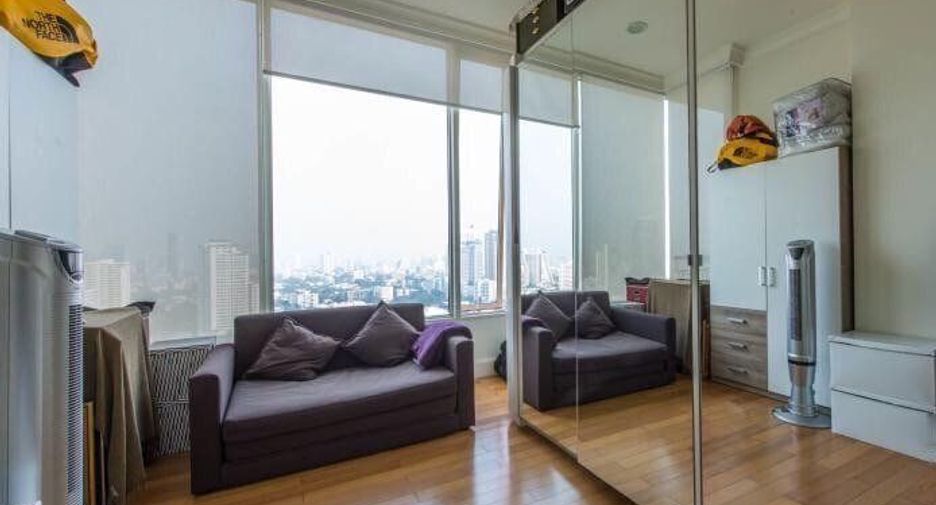For rent and for sale 2 bedrooms condo in Watthana, Bangkok