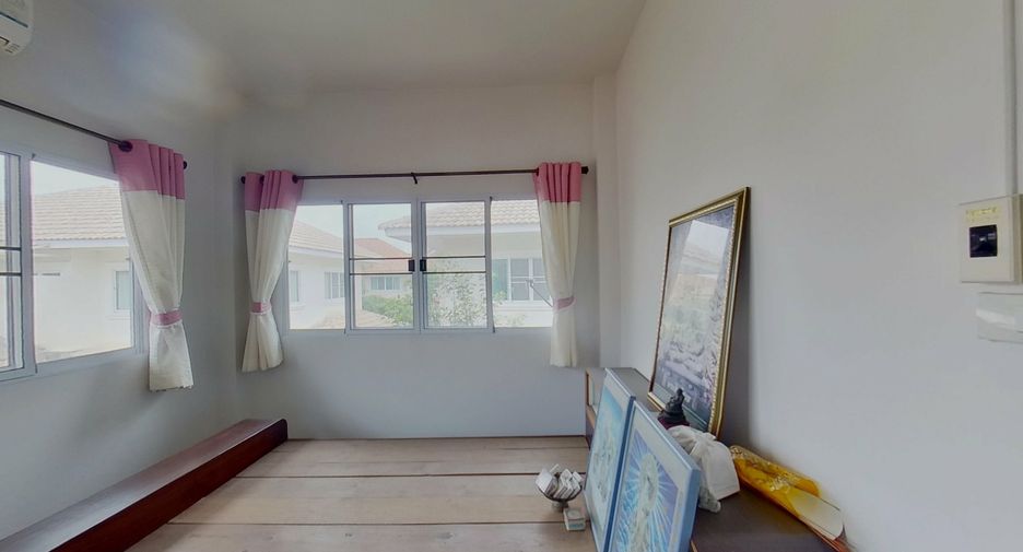 Casa en venta de 3 habitaciones en San Kamphaeng, Chiang Mai