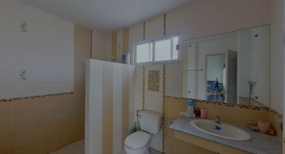 Casa en venta de 3 habitaciones en San Kamphaeng, Chiang Mai