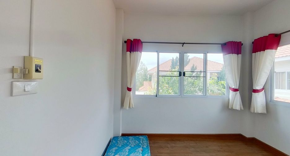 Casa en venta de 3 habitaciones en San Kamphaeng, Chiang Mai