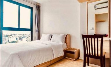 Wohnung zur Miete mit 1 Zimmer in Huai Khwang, Bangkok