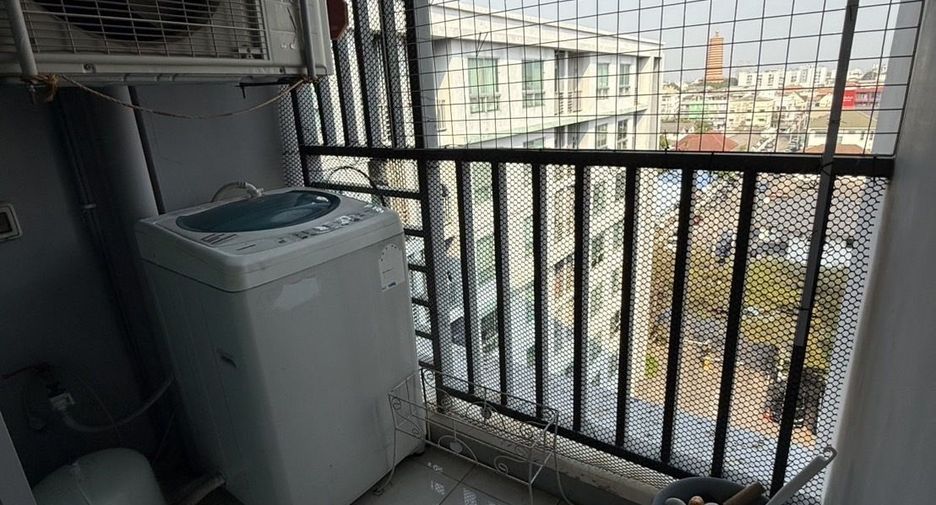 Wohnung zur Miete mit 1 Zimmer in Lat Phrao, Bangkok