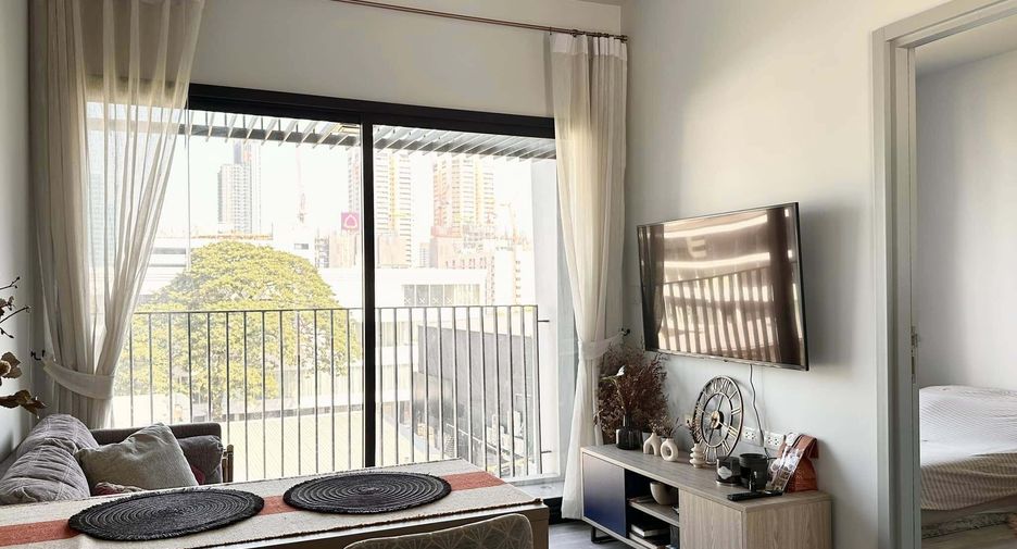 For sale 1 bed condo in Watthana, Bangkok