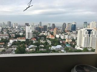 For sale 3 bedrooms condo in Watthana, Bangkok