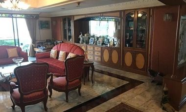 For sale 3 bedrooms condo in Watthana, Bangkok