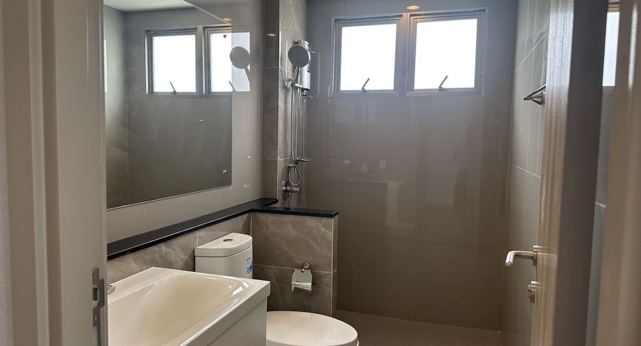 For rent 4 bedrooms house in Prawet, Bangkok