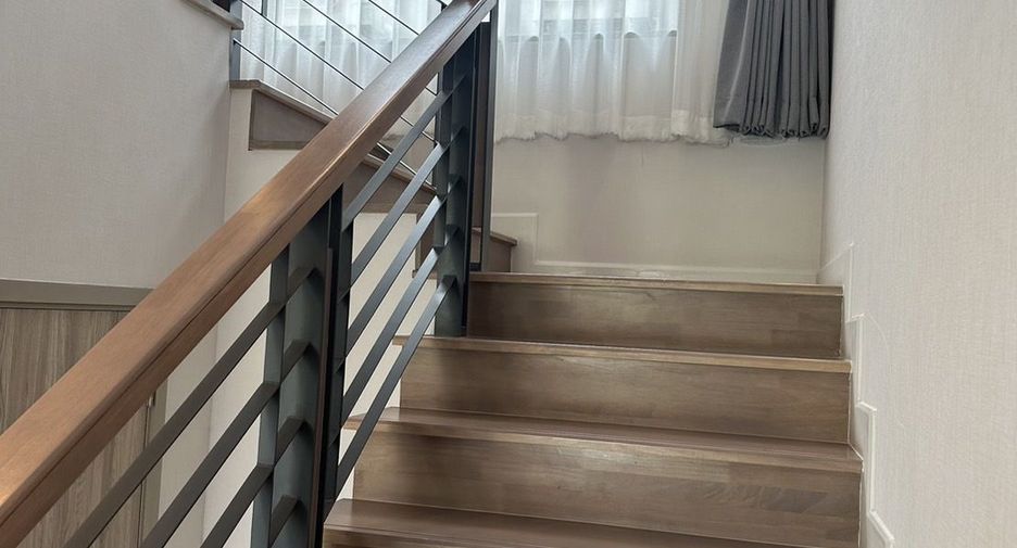 For rent 4 bedrooms house in Prawet, Bangkok